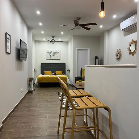 Acogedor Apartamento En La Buhaira 塞维利亚 外观 照片